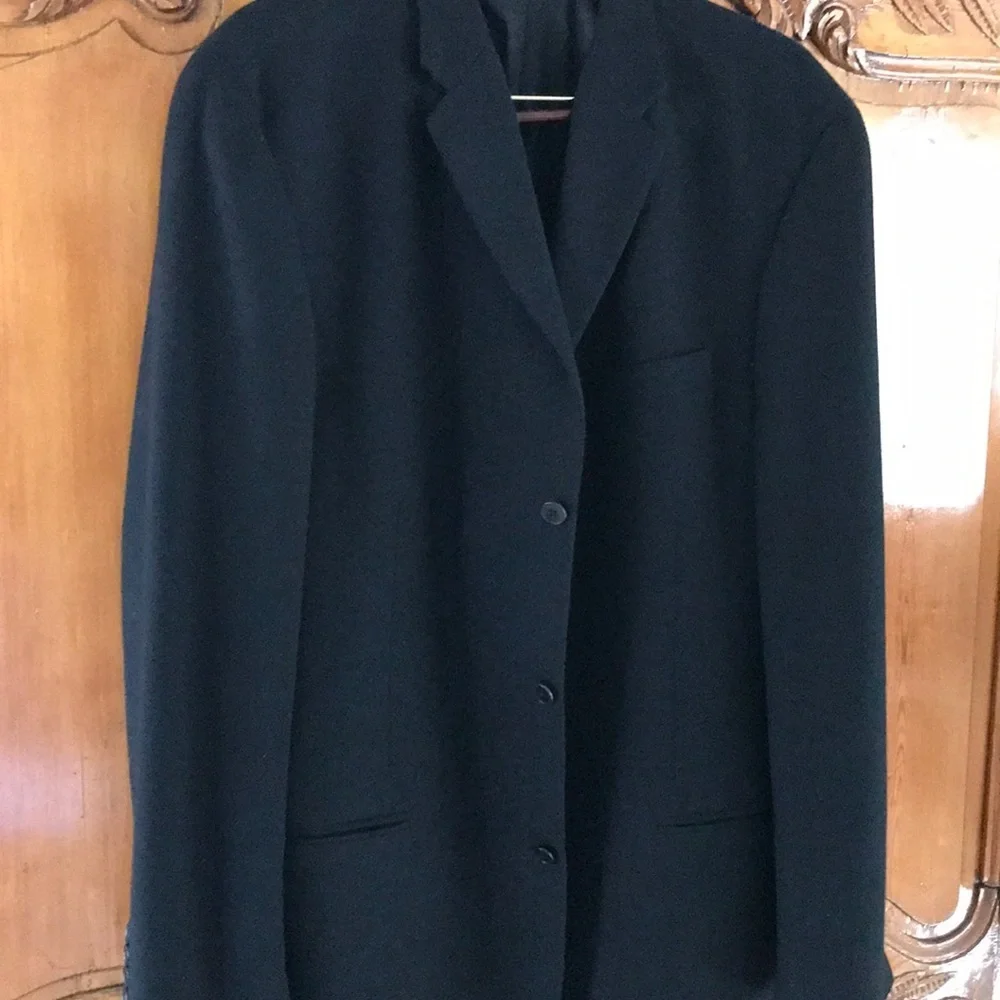 DKNY Men’s Classic Style Black Sport Coat